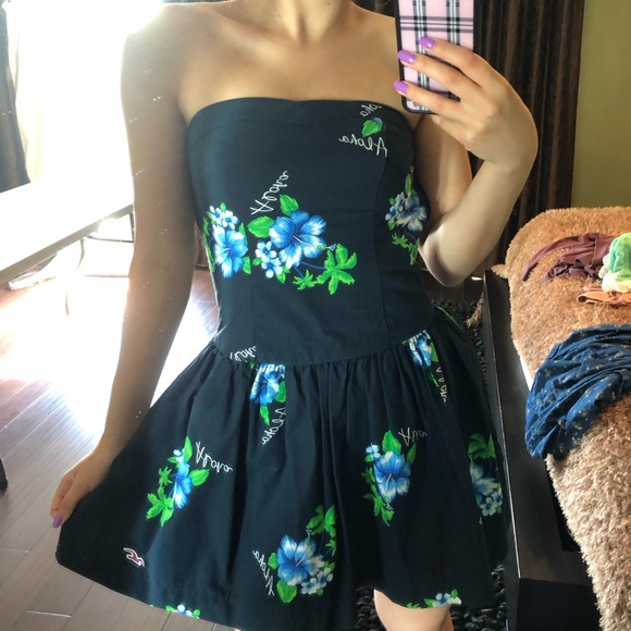 Aloha Strapless Dress